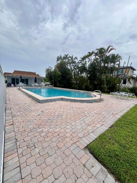 658 NE 6th Court L Boynton Beach FL 33435