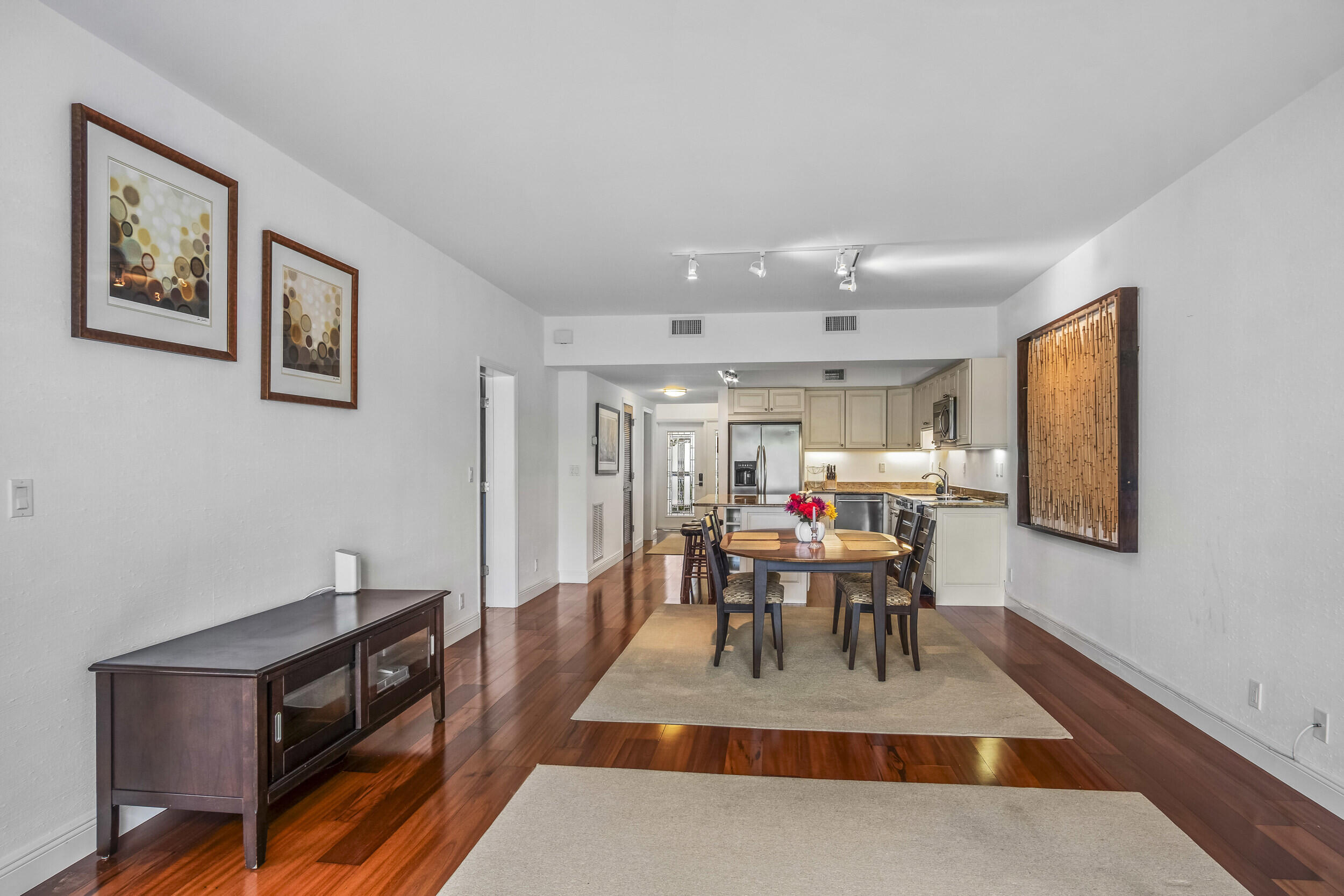 GREENSWARD VILLAGE CONDO - Residential