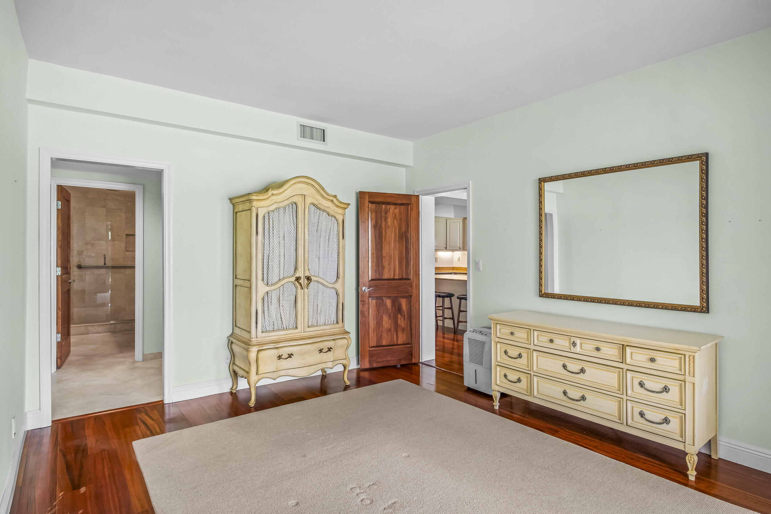 GREENSWARD VILLAGE CONDO - Residential