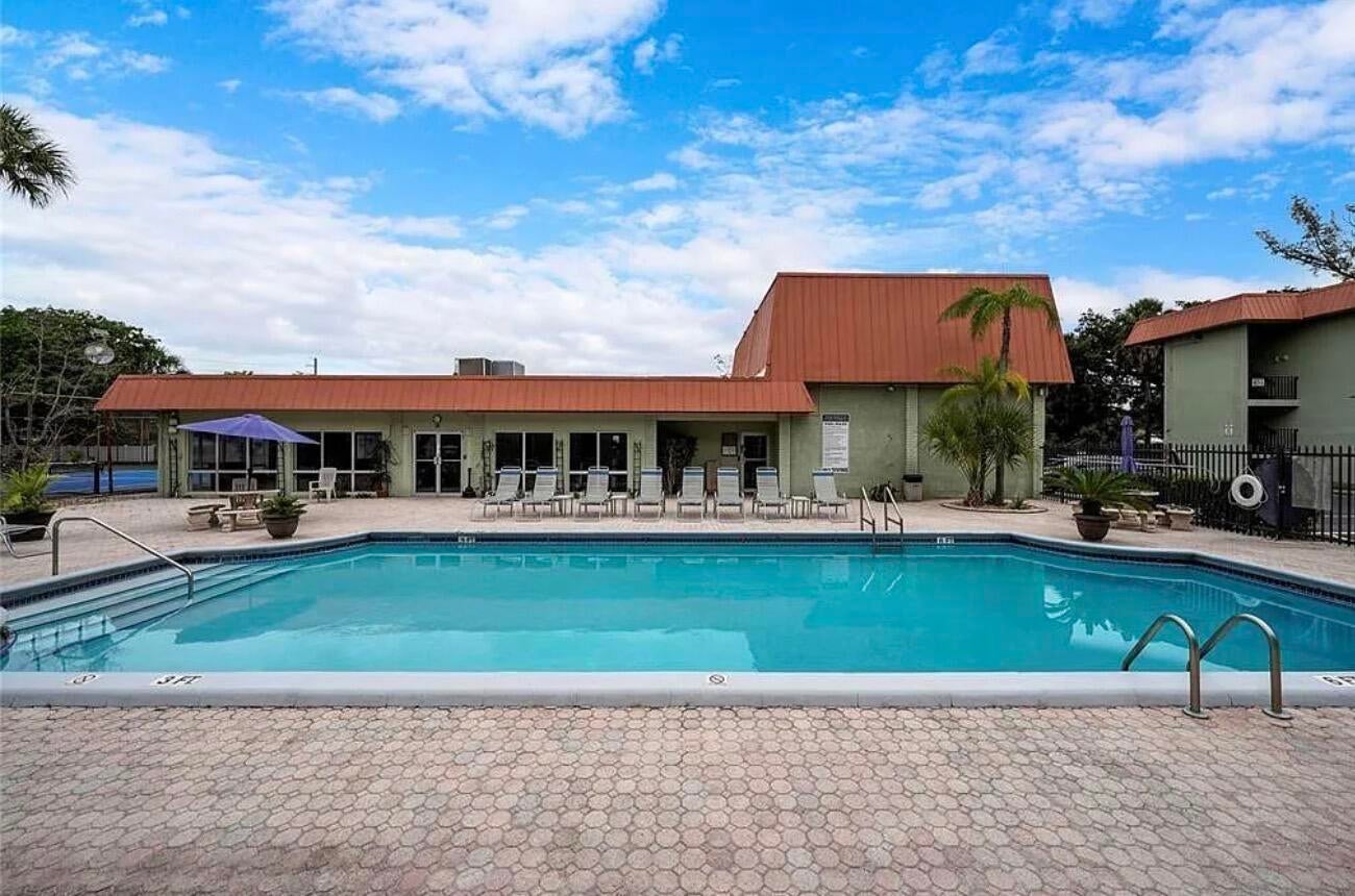 801 W Oakland Park Boulevard B10