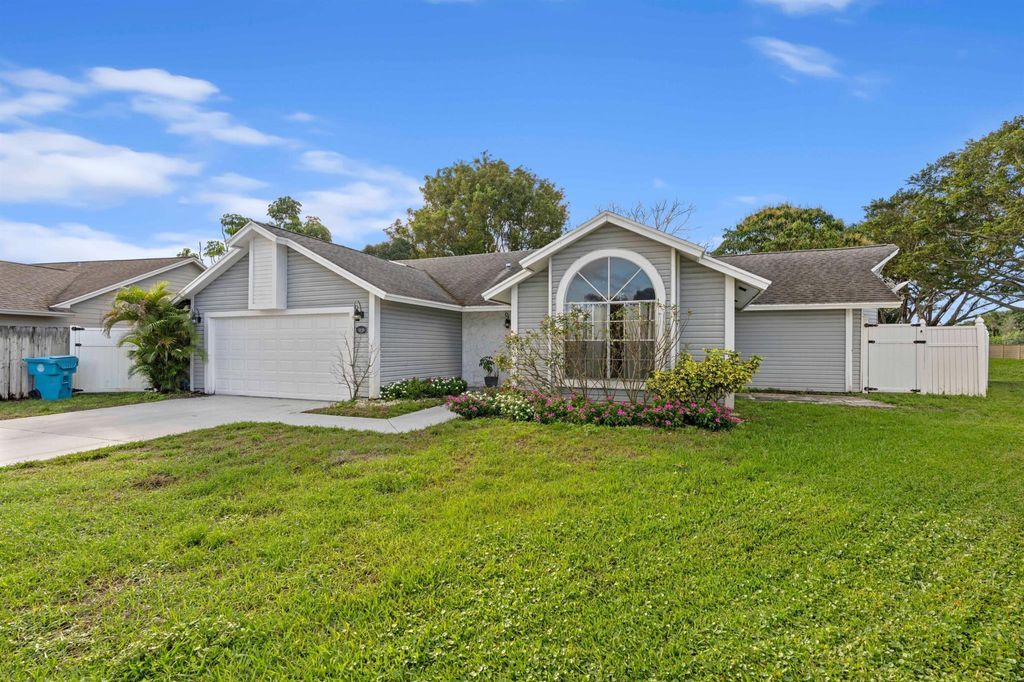Photo of 1839 Banyan Creek Circle N, Boynton Beach, FL 33436 (MLS # R11147941)
