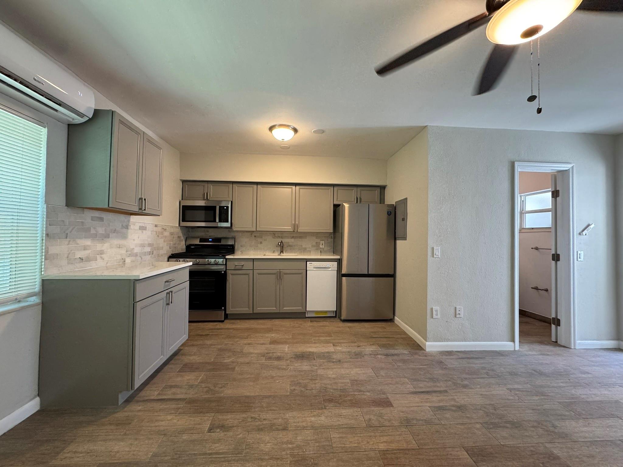 Ocean Beach Add 03 - Residential Lease