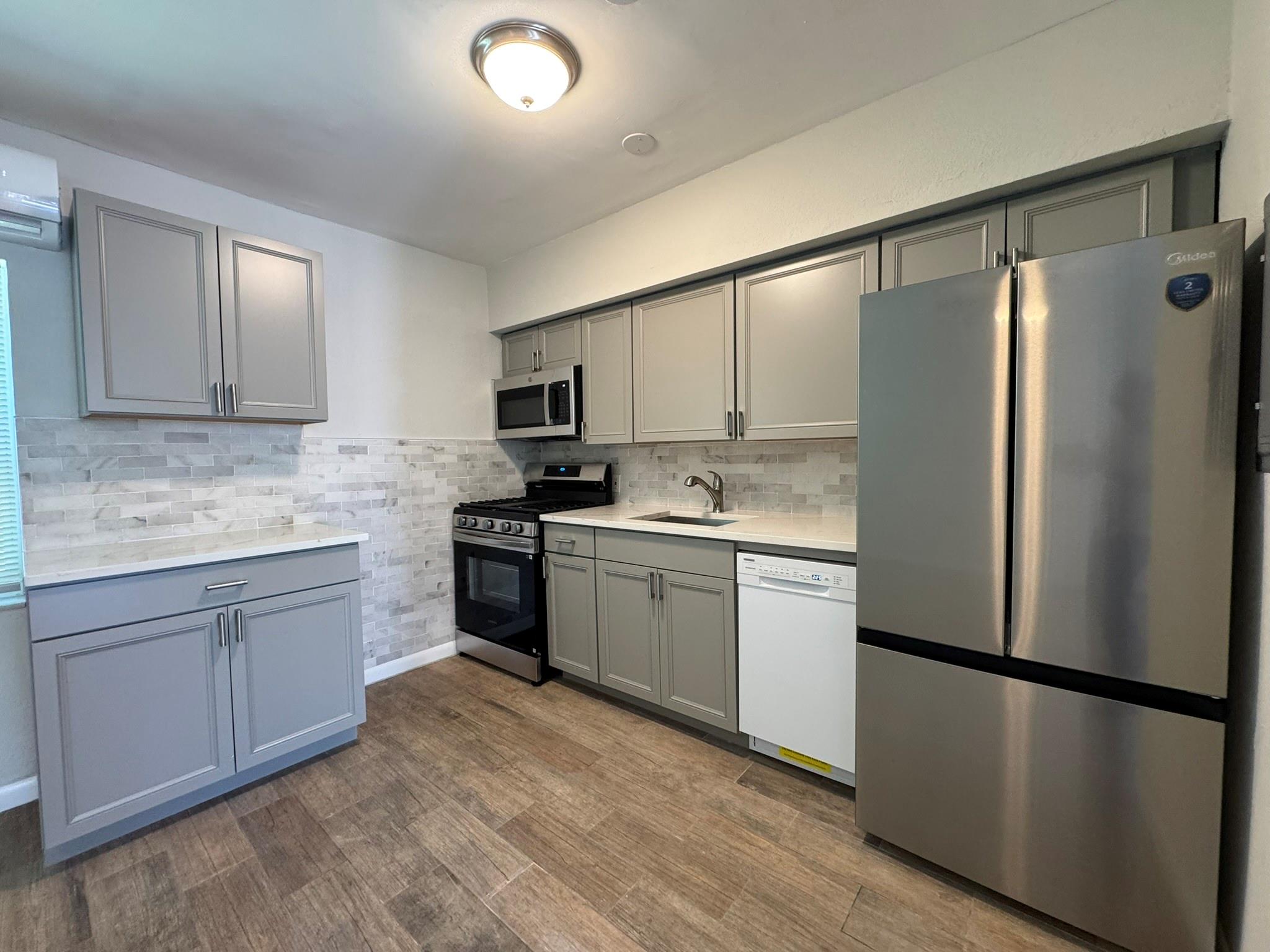 Ocean Beach Add 03 - Residential Lease