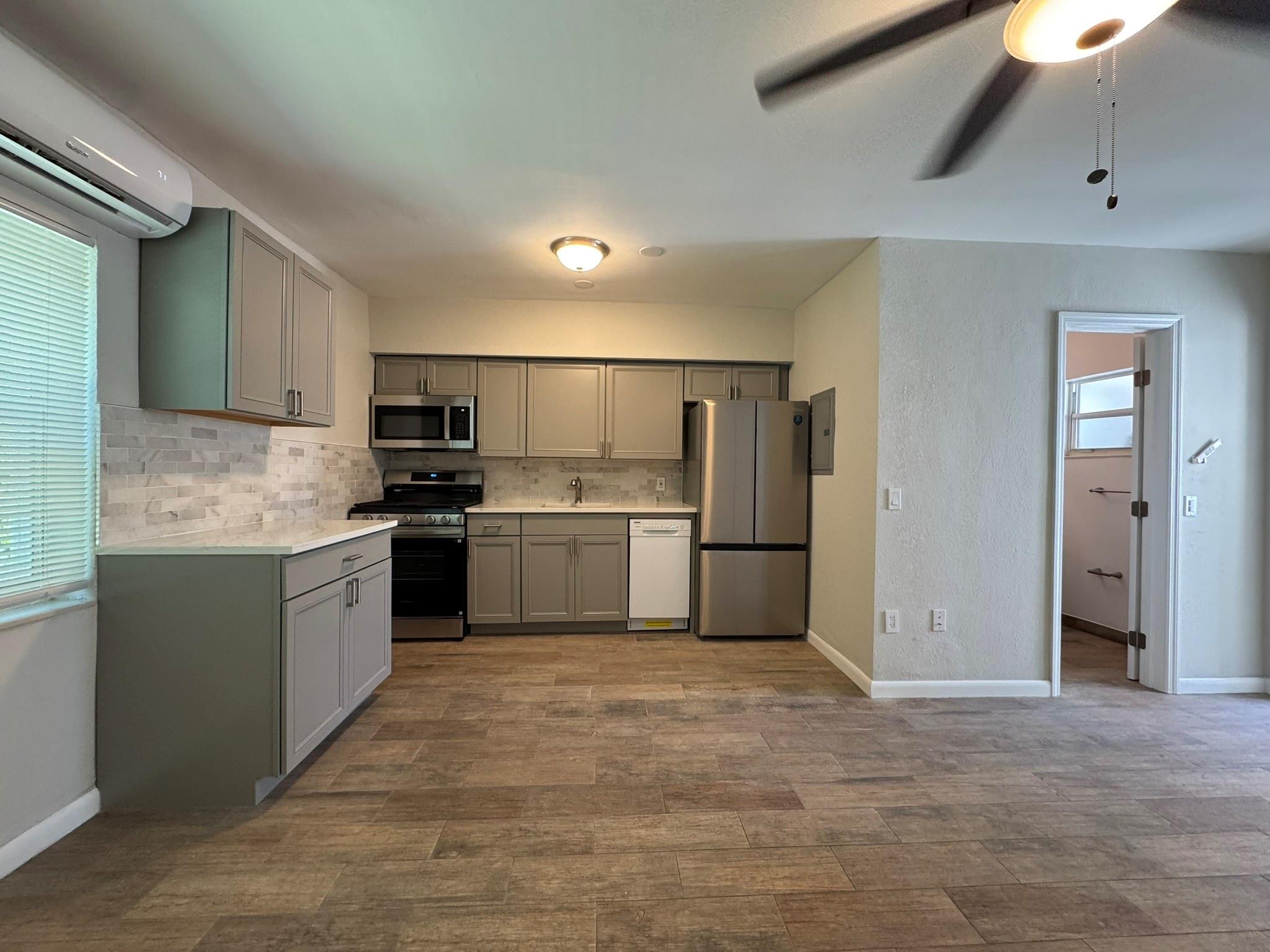 Ocean Beach Add 03 - Residential Lease