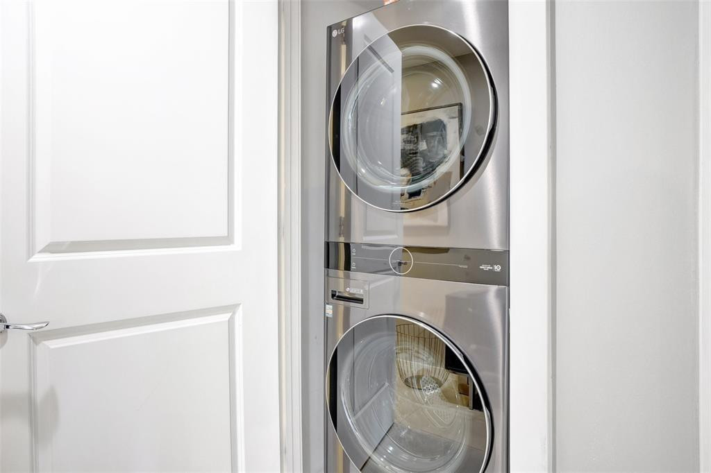 Strada 315 Condo - Residential Lease