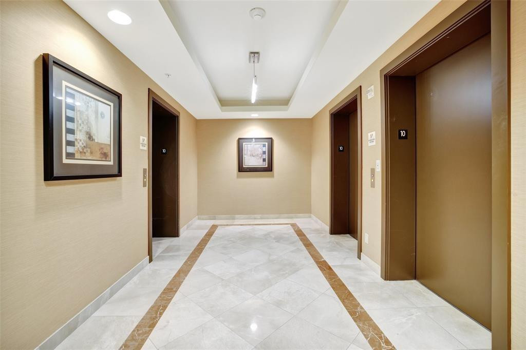 Strada 315 Condo - Residential Lease