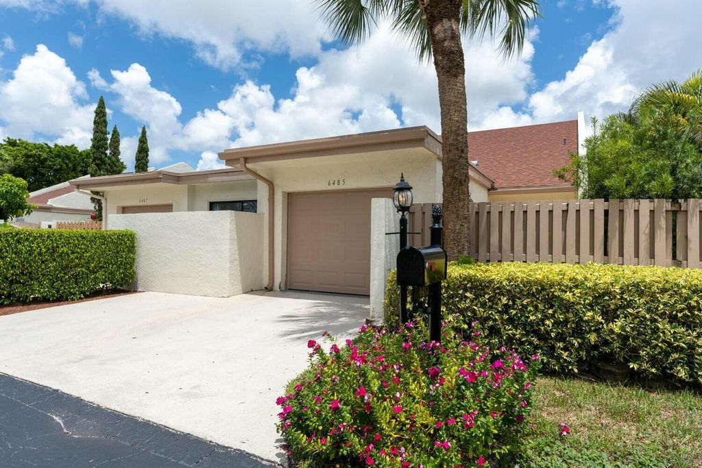 Photo of 6485 Amarillo Lane, Boca Raton, FL 33433 (MLS # R11039068)