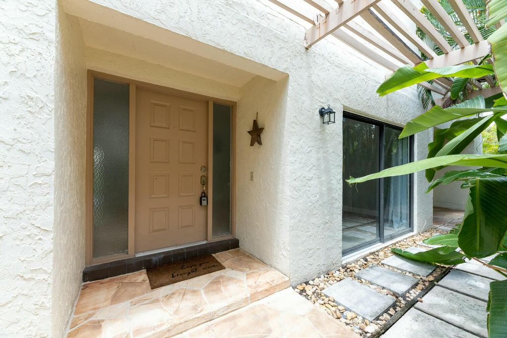 Photo of 6485 Amarillo Lane, Boca Raton, FL 33433 (MLS # R11039068)