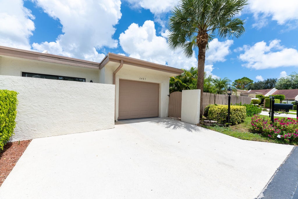 Photo of 6485 Amarillo Lane, Boca Raton, FL 33433 (MLS # R11039068)