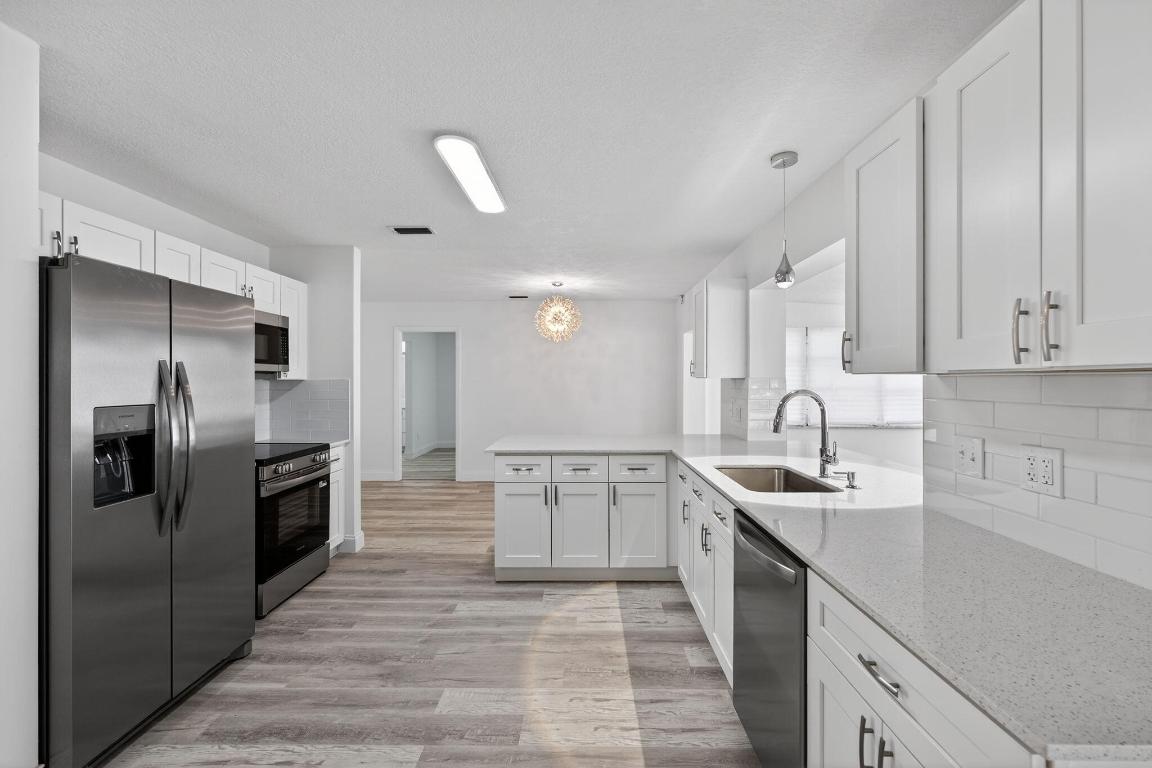 8776 SE Bahama Circle