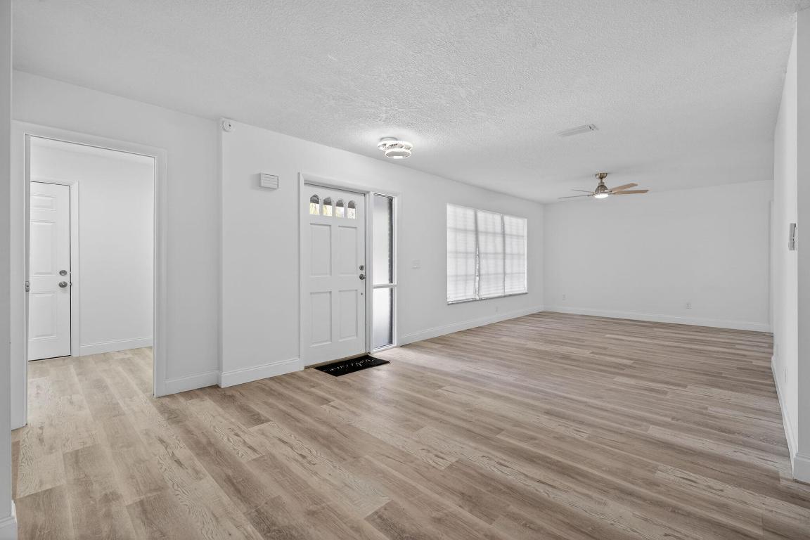 8776 SE Bahama Circle