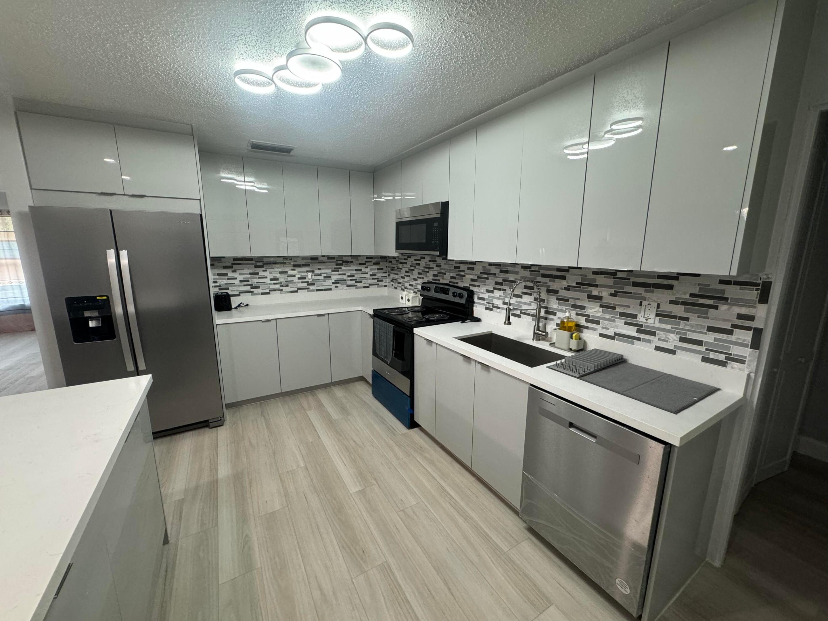 CLEWISTON RAILROAD TRACTS - Residential