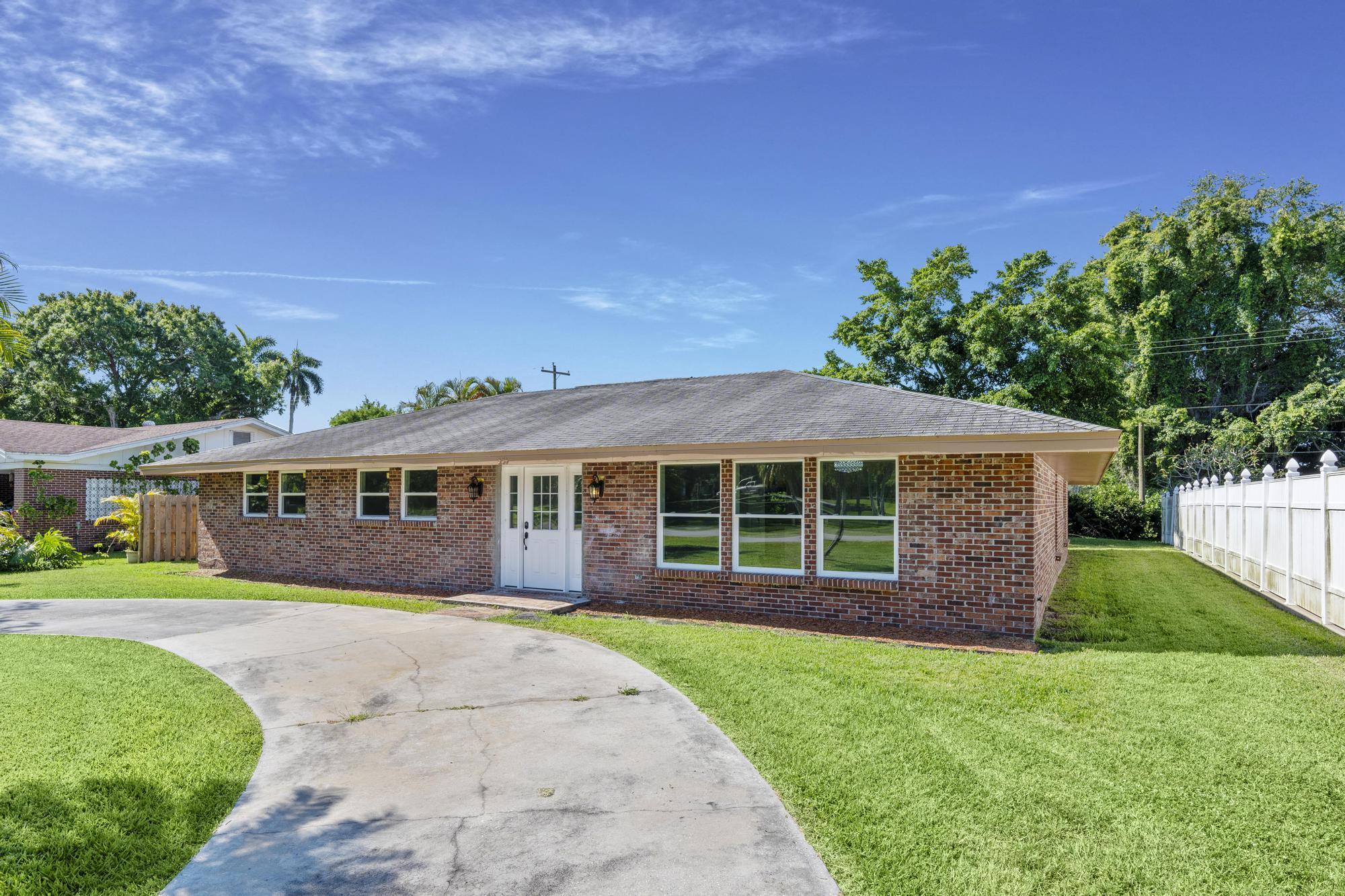 CLEWISTON RAILROAD TRACTS - Residential
