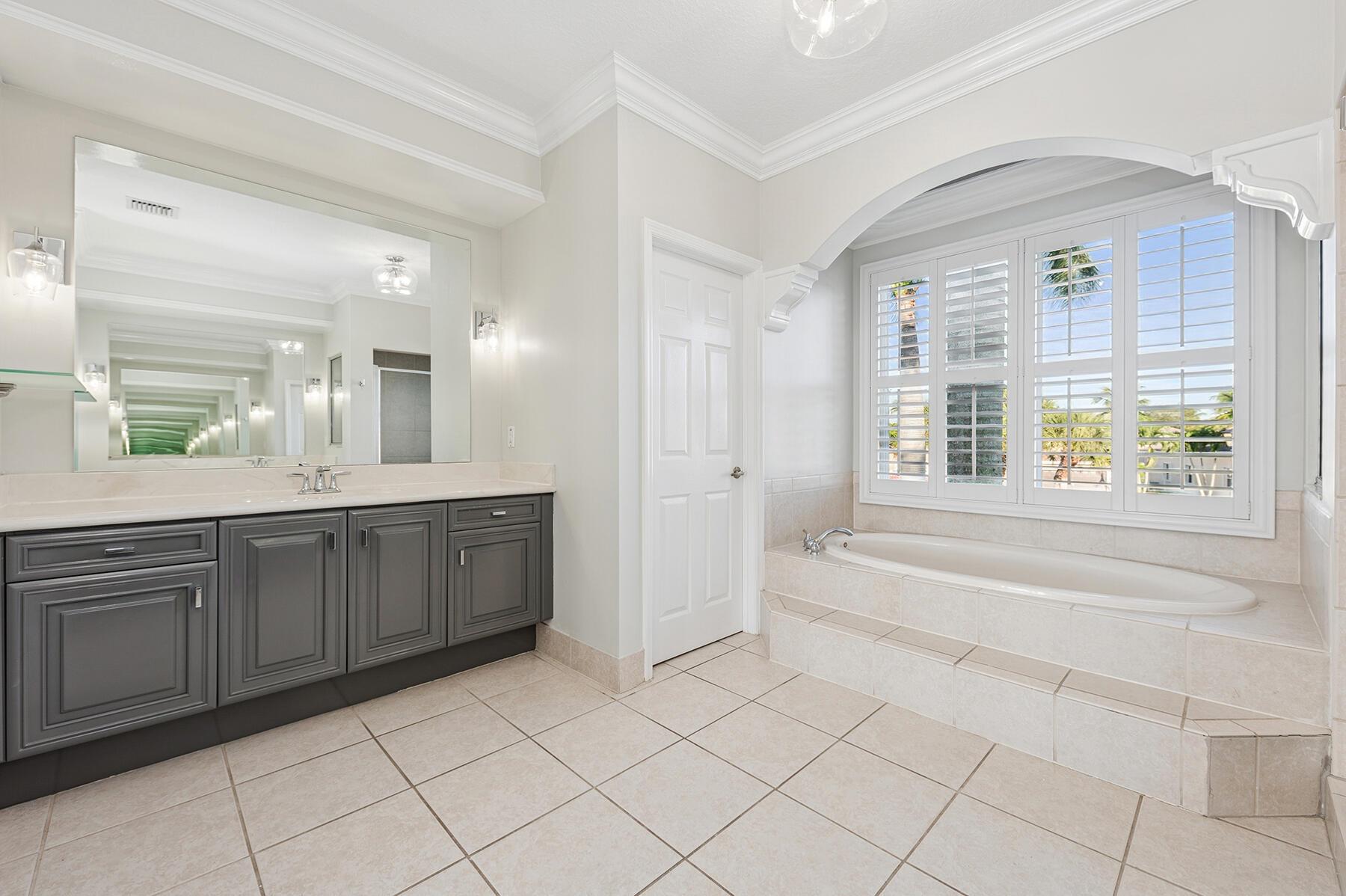 JOURNEYS END 1 - Residential