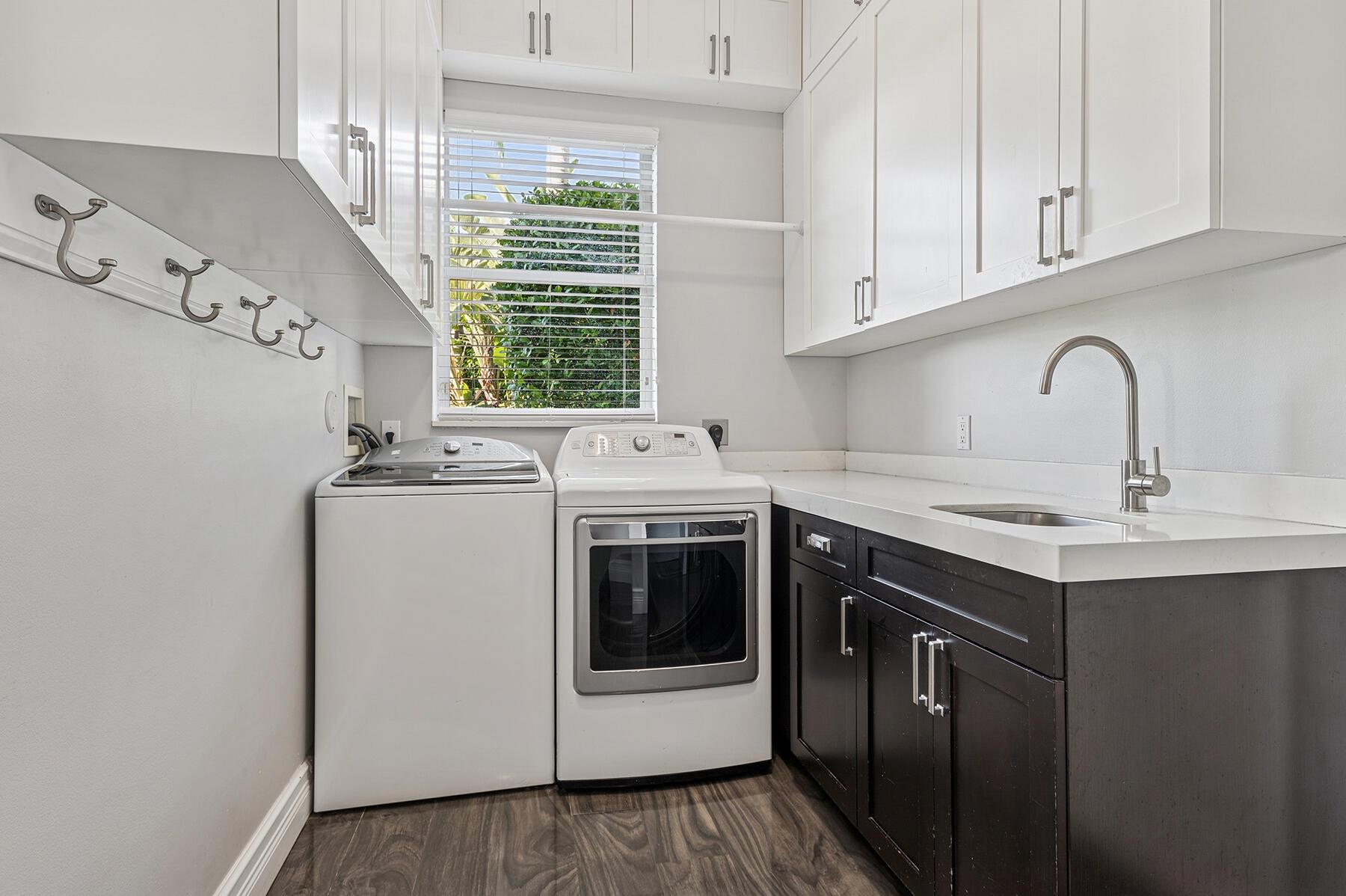 JOURNEYS END 1 - Residential