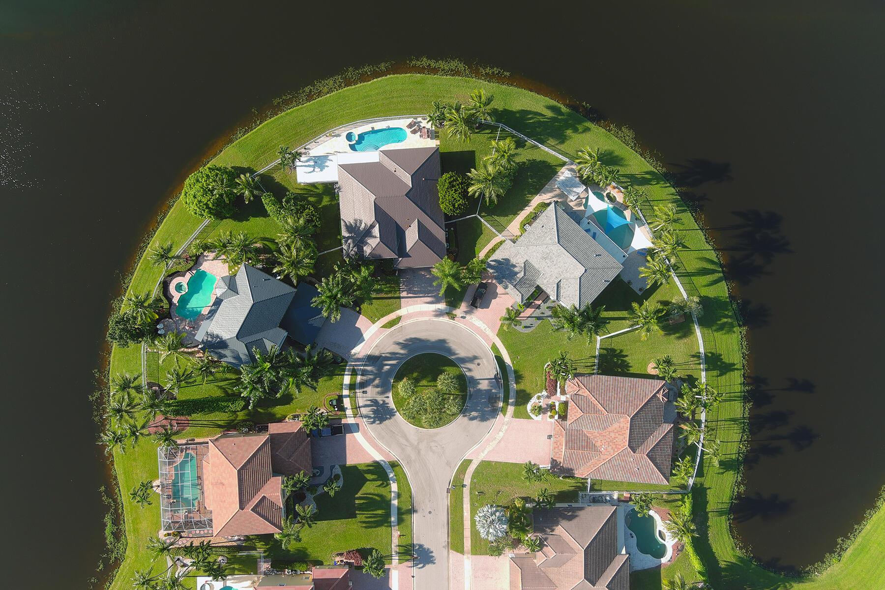 JOURNEYS END 1 - Residential