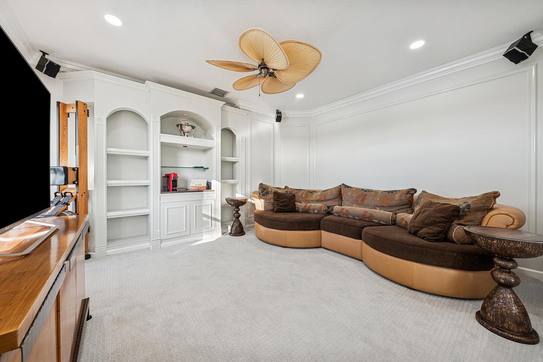 JOURNEYS END 1 - Residential