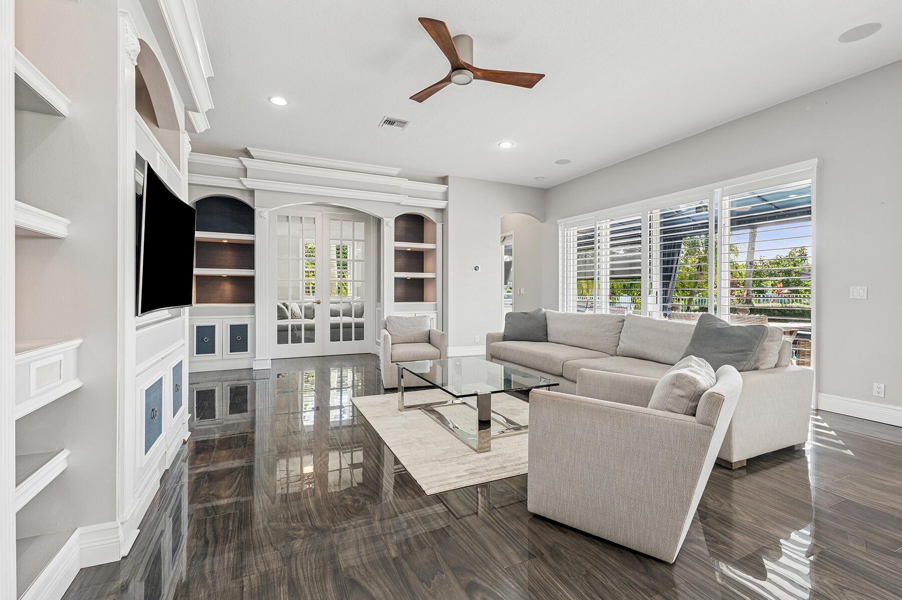 JOURNEYS END 1 - Residential