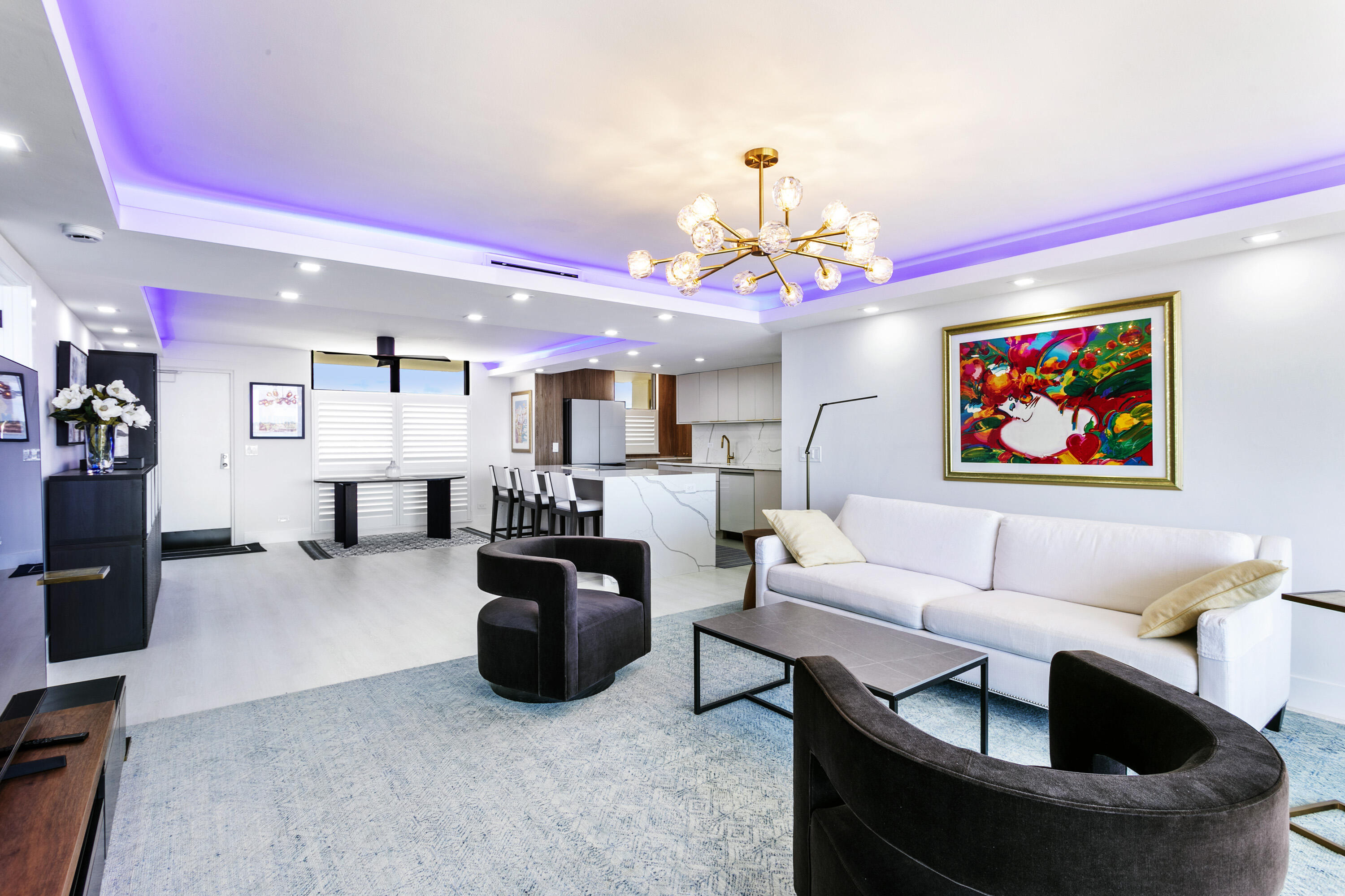 134 Lakeshore Drive 416