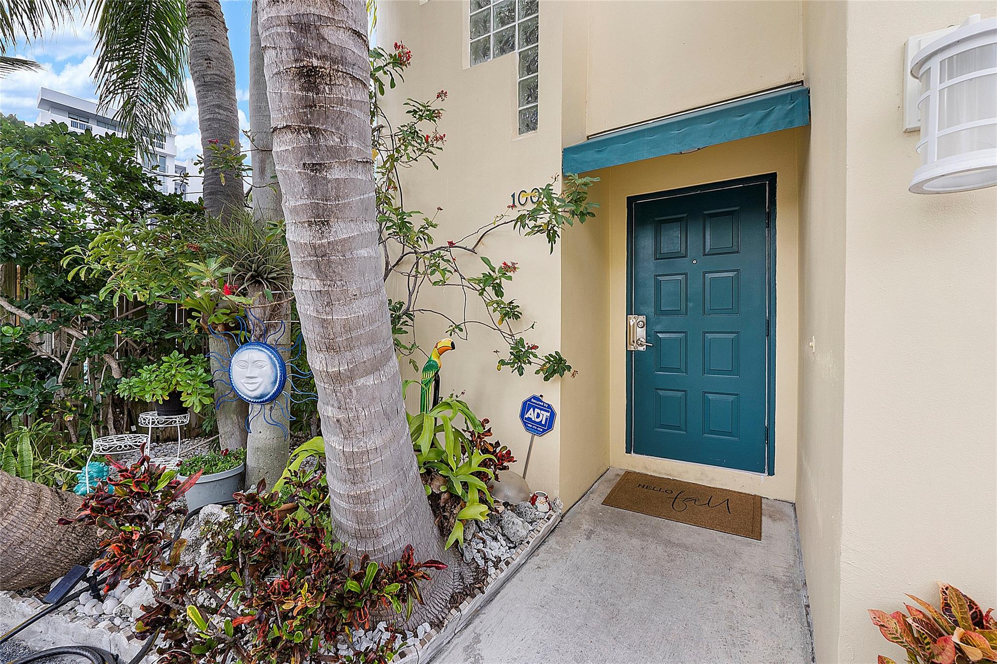 3221 NE 16 Street 100