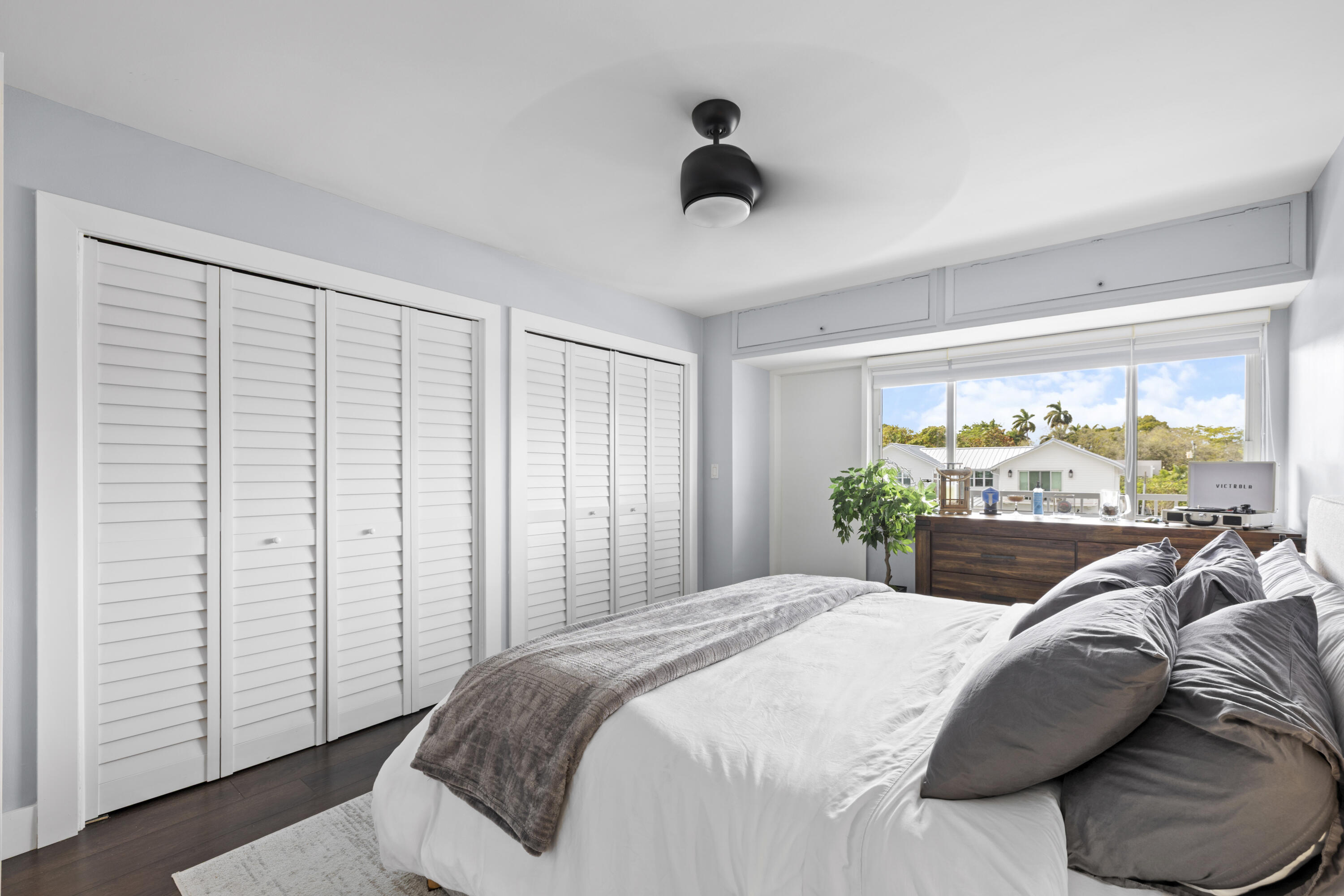 BURTON POINT CONDO - Residential