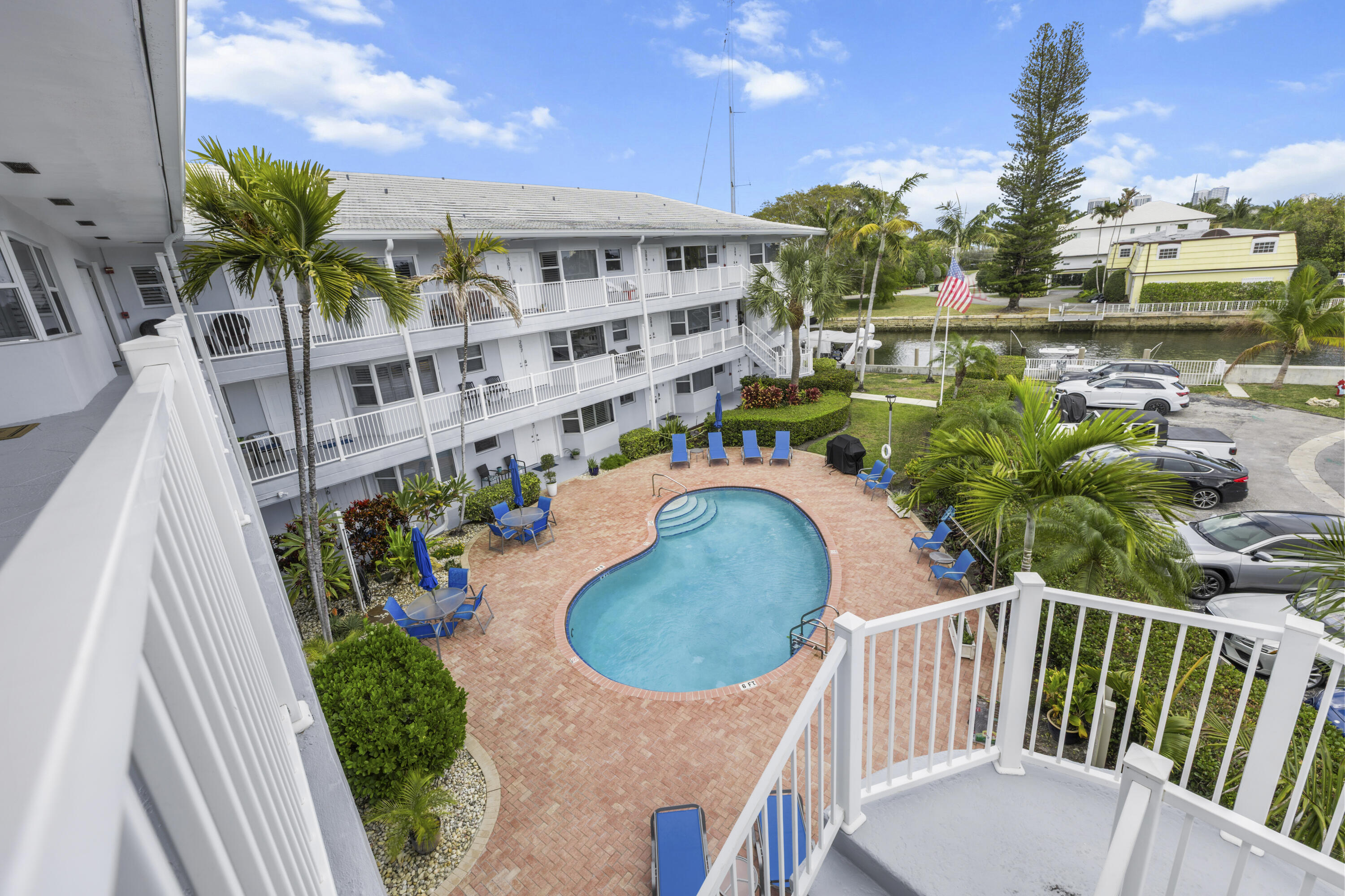 BURTON POINT CONDO - Residential