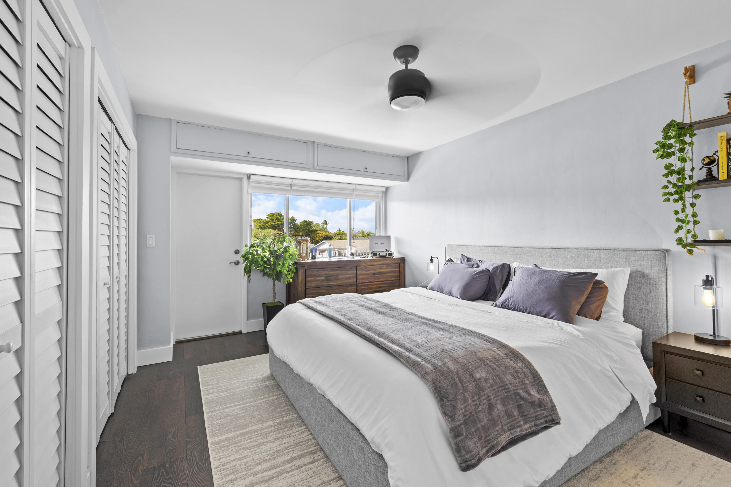 BURTON POINT CONDO - Residential