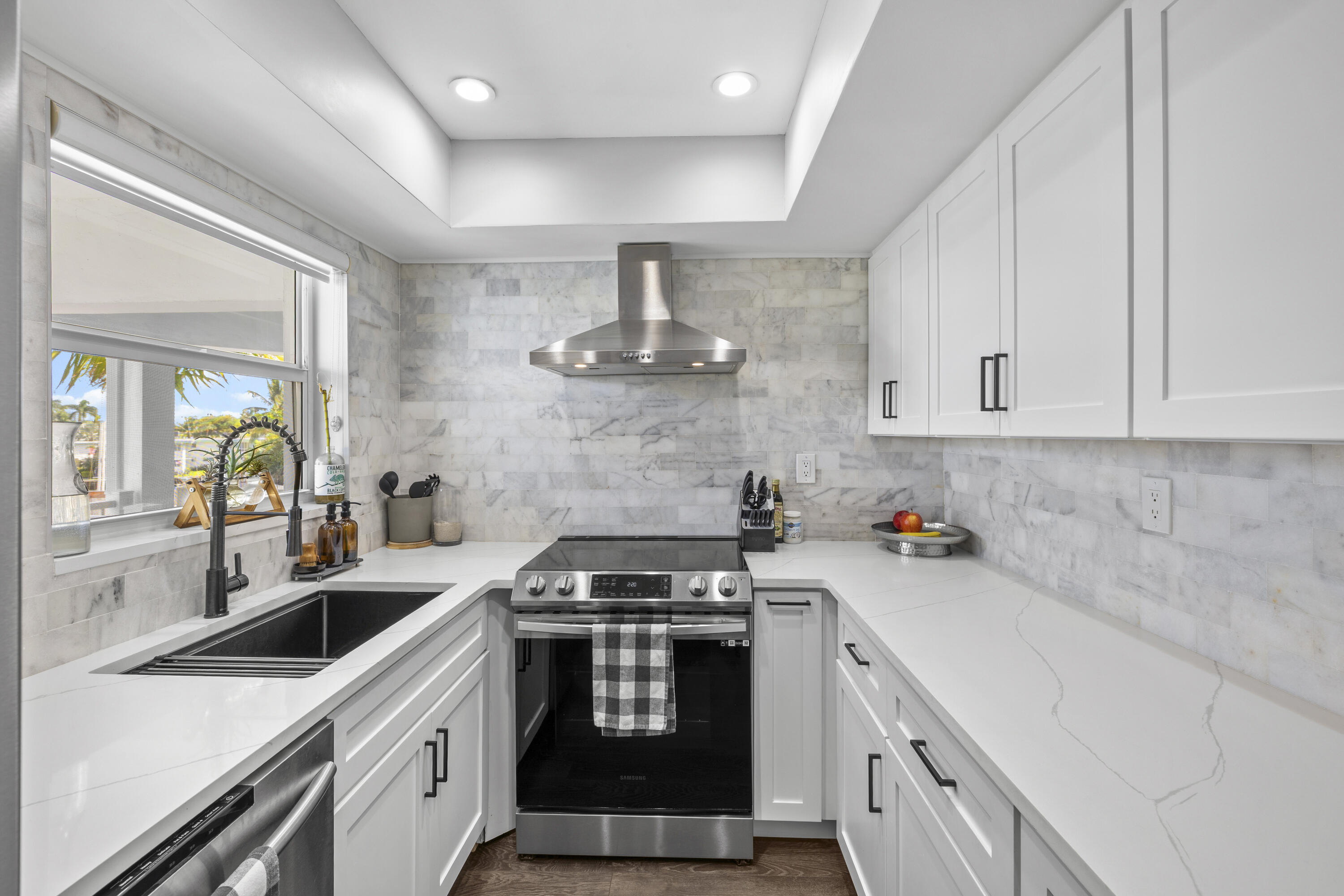 BURTON POINT CONDO - Residential