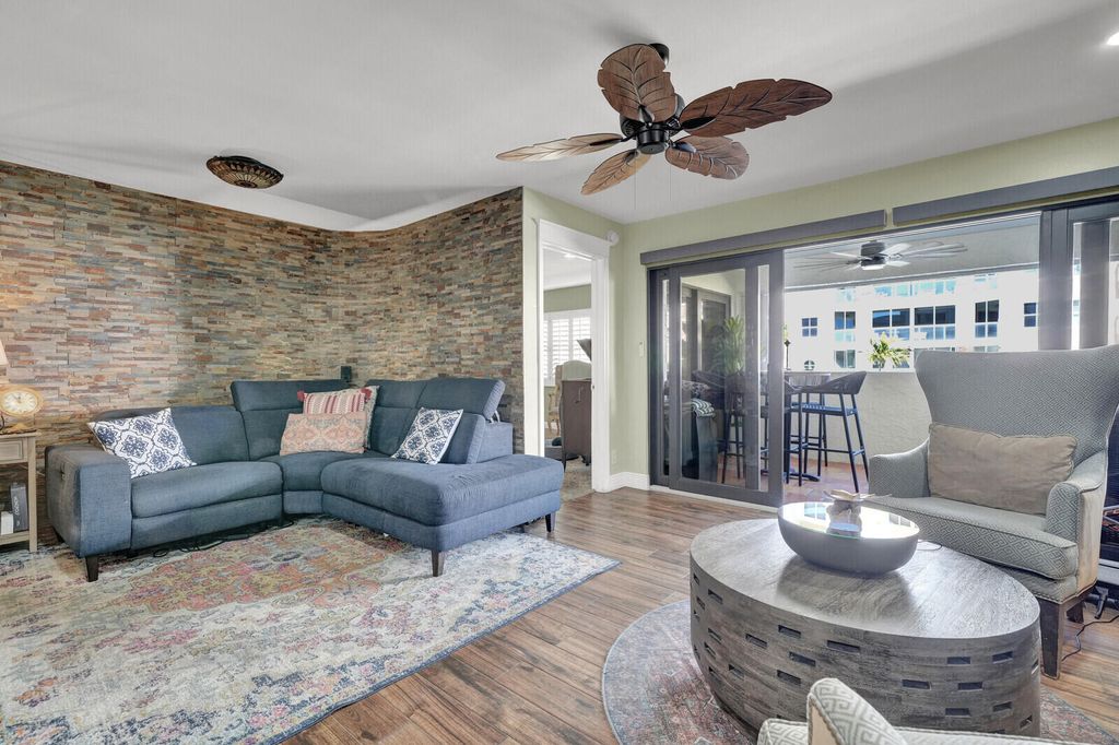 Photo of 330 SE 20th Avenue #314, Deerfield Beach, FL 33441 (MLS # R11163226)