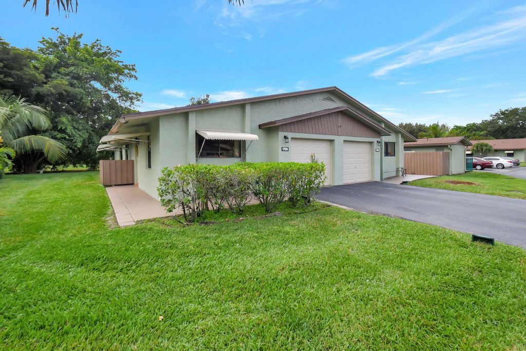 Photo of 1758 Palmland Drive, Boynton Beach, FL 33436 (MLS # R11062983)