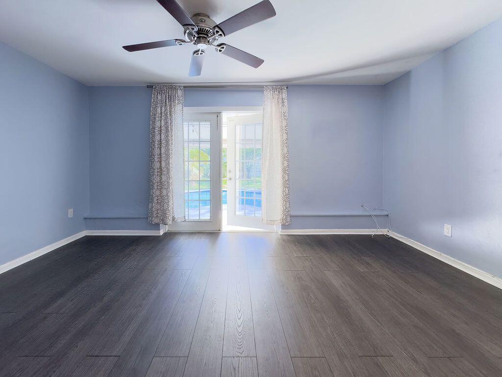 OAKLAND PARK SECOND ADD - Residential Income