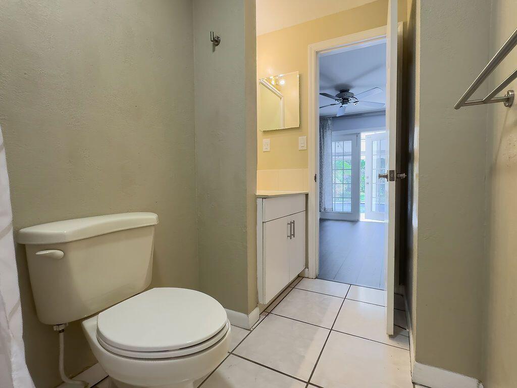 OAKLAND PARK SECOND ADD - Residential Income