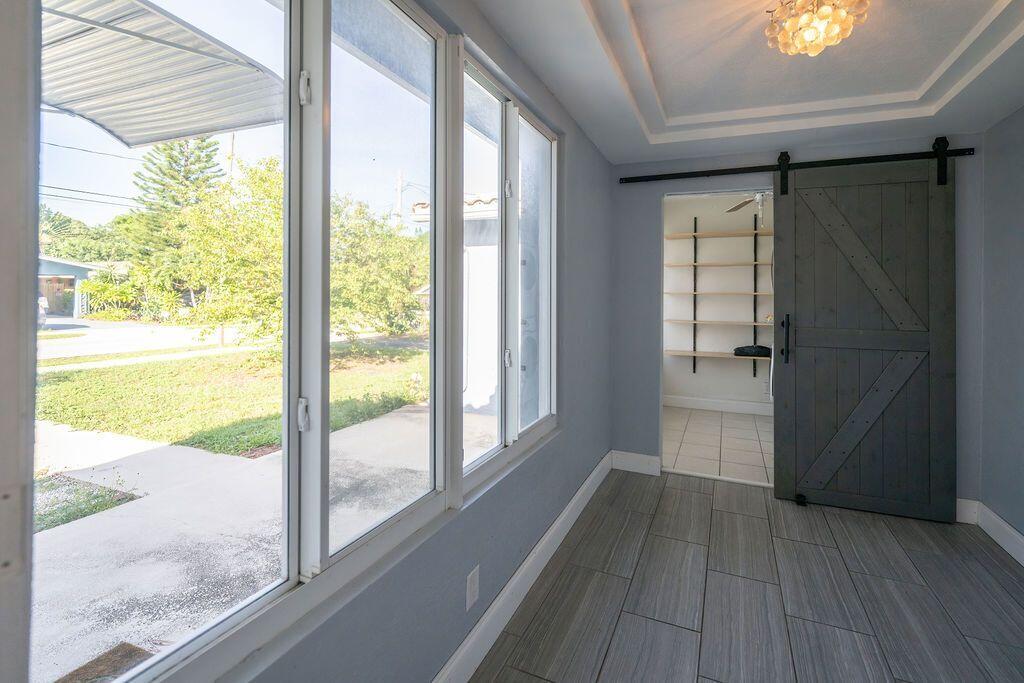 OAKLAND PARK SECOND ADD - Residential Income