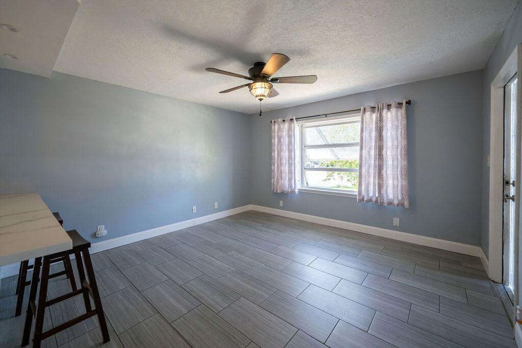 OAKLAND PARK SECOND ADD - Residential Income