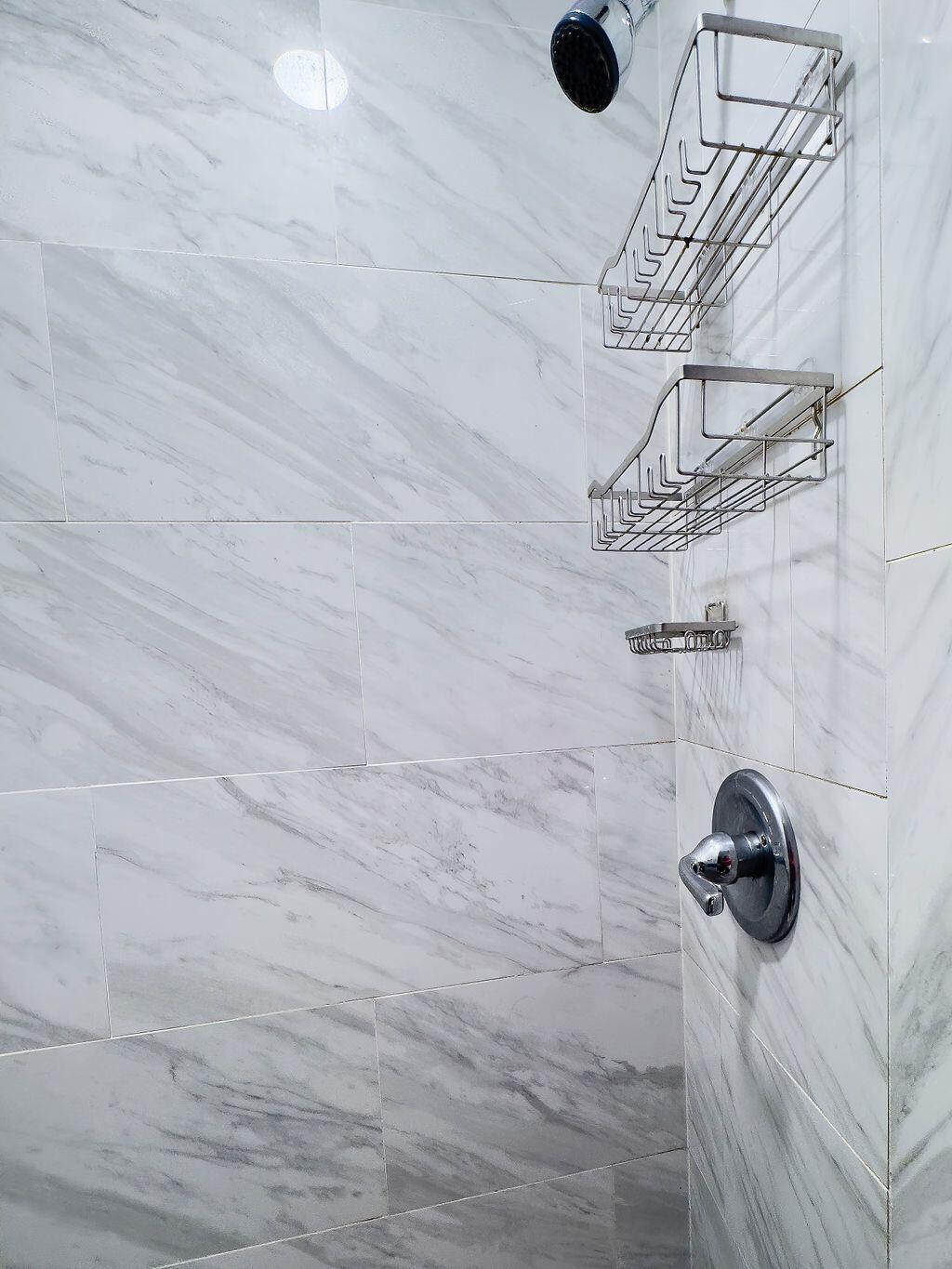 OAKLAND PARK SECOND ADD - Residential Income