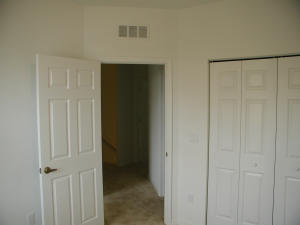 VISTABELLA AT RENAISSANCE COMMONS 2 PUD - Residential Lease