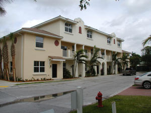 VISTABELLA AT RENAISSANCE COMMONS 2 PUD - Residential Lease