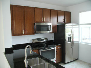VISTABELLA AT RENAISSANCE COMMONS 2 PUD - Residential Lease
