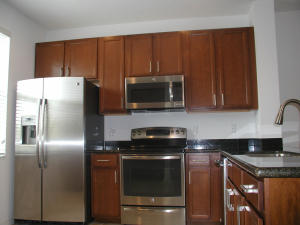 VISTABELLA AT RENAISSANCE COMMONS 2 PUD - Residential Lease