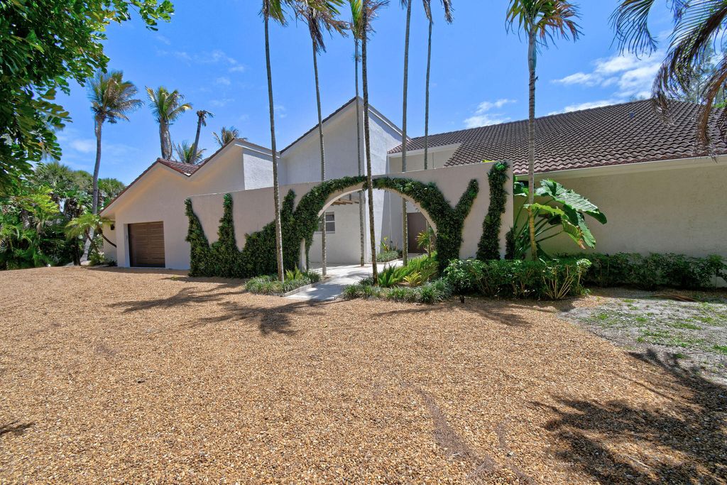 Photo of 114 N Beach Road, Jupiter Island, FL 33455 (MLS # B26030449)