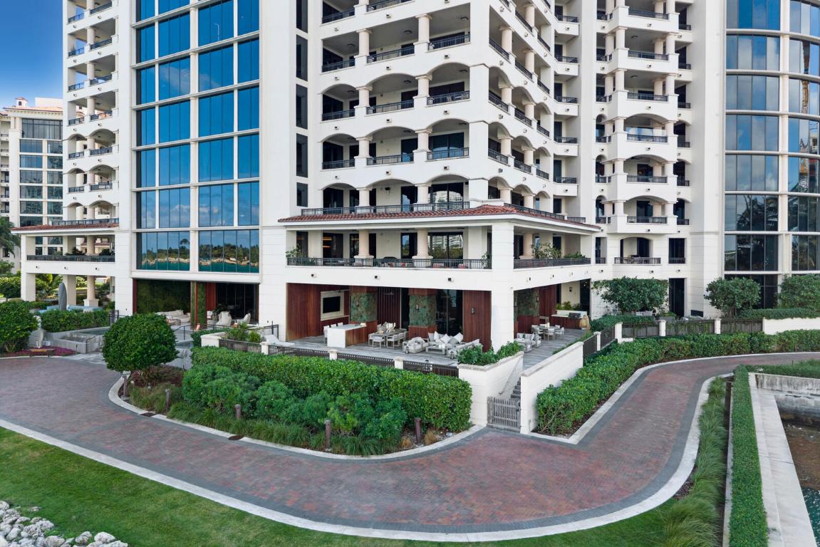 PALAZZO DEL SOL/DELLA LUNA AT FISHER ISLAND CONDO - Residential