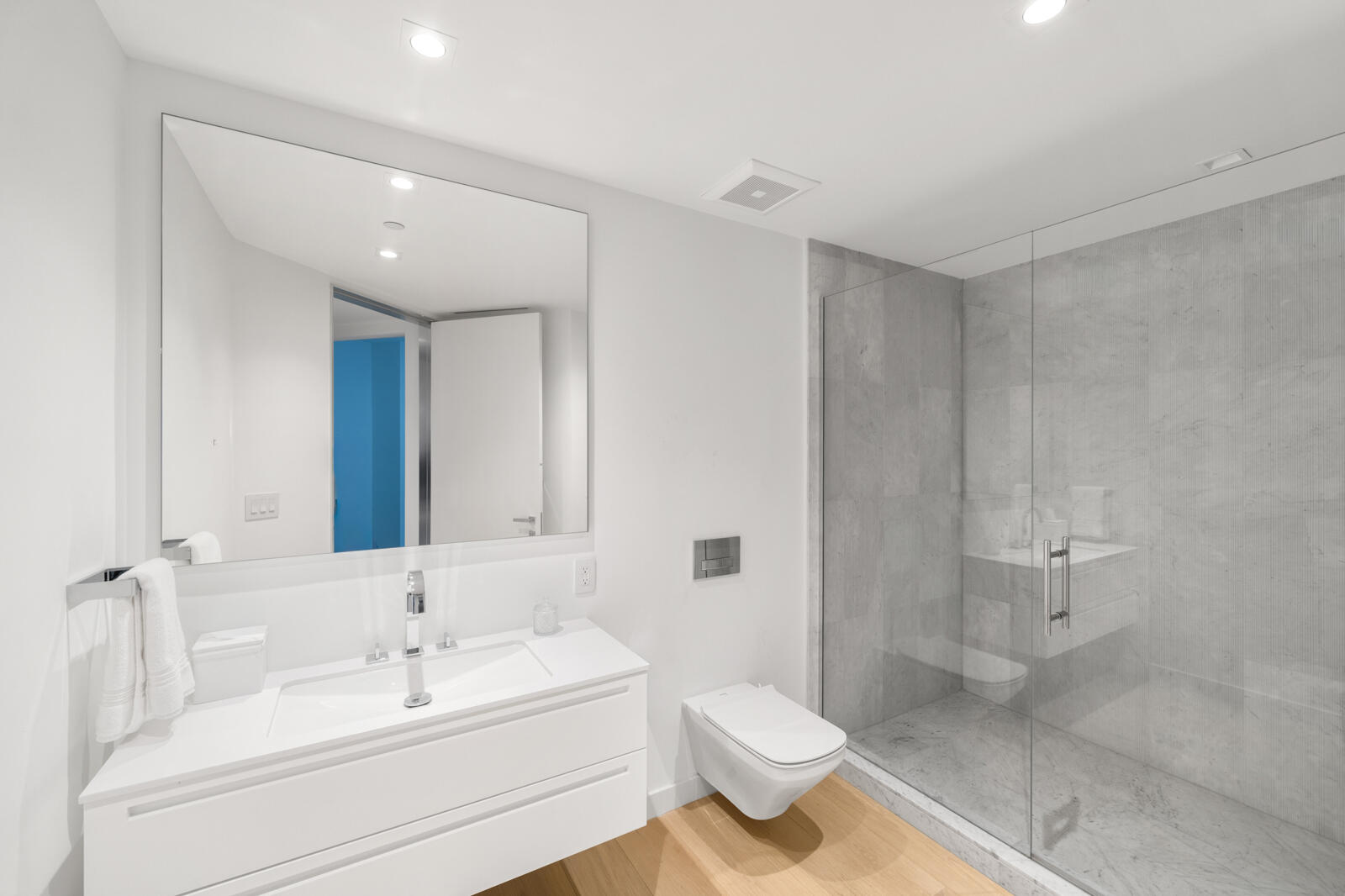 PALAZZO DEL SOL/DELLA LUNA AT FISHER ISLAND CONDO - Residential