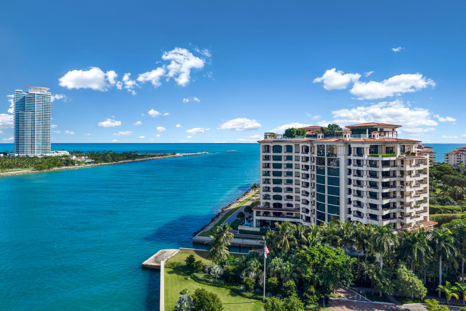 PALAZZO DEL SOL/DELLA LUNA AT FISHER ISLAND CONDO - Residential