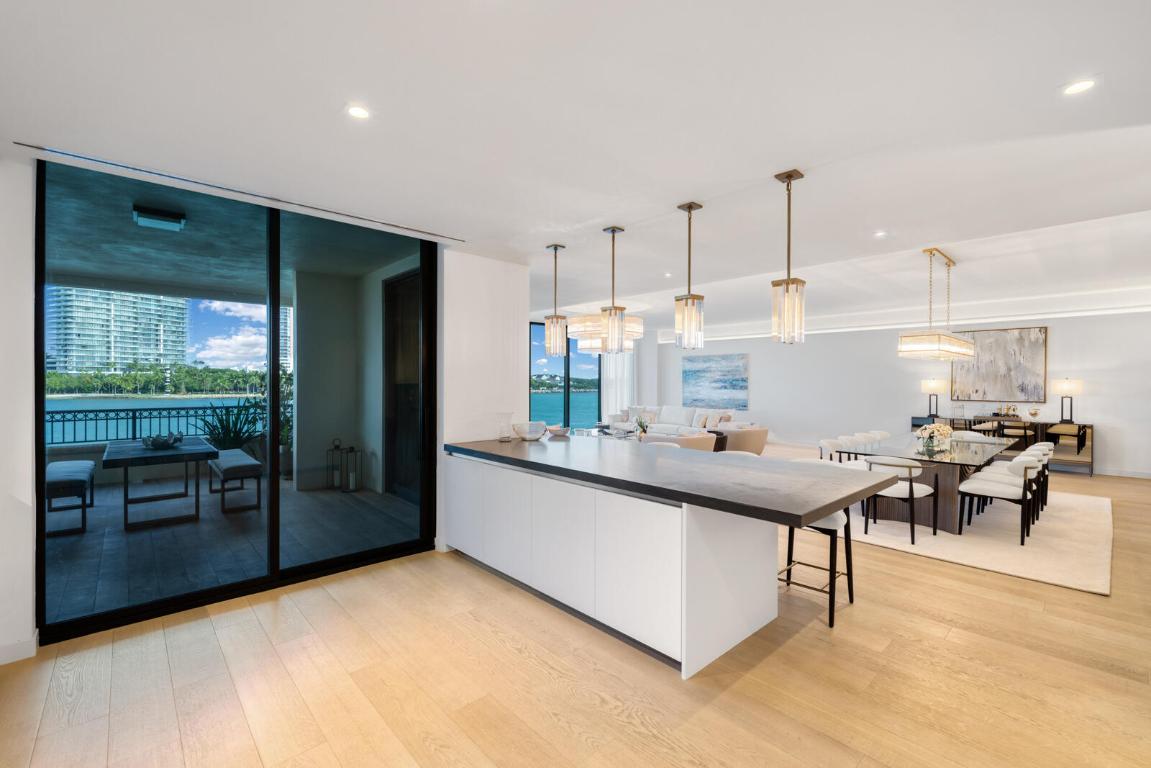 PALAZZO DEL SOL/DELLA LUNA AT FISHER ISLAND CONDO - Residential