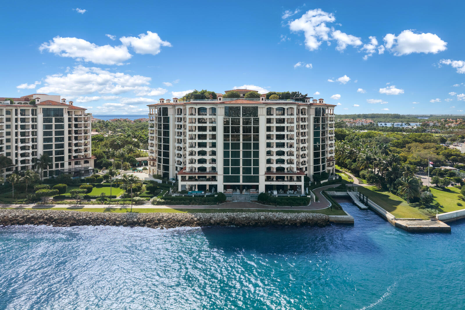 PALAZZO DEL SOL/DELLA LUNA AT FISHER ISLAND CONDO - Residential