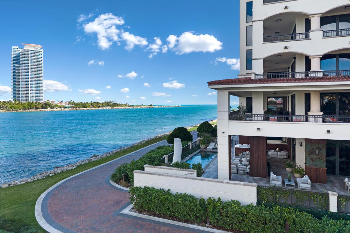 PALAZZO DEL SOL/DELLA LUNA AT FISHER ISLAND CONDO - Residential