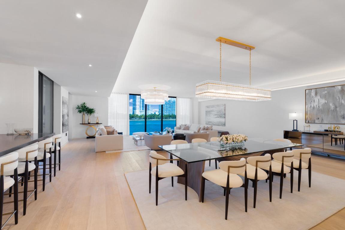 PALAZZO DEL SOL/DELLA LUNA AT FISHER ISLAND CONDO - Residential