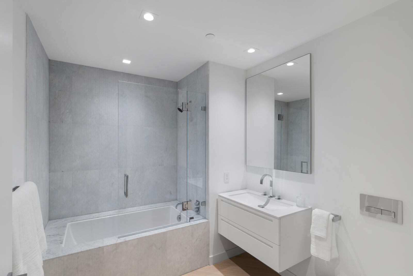 PALAZZO DEL SOL/DELLA LUNA AT FISHER ISLAND CONDO - Residential