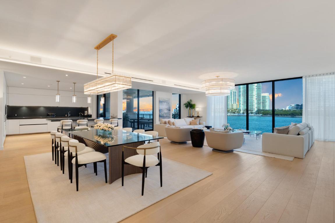 PALAZZO DEL SOL/DELLA LUNA AT FISHER ISLAND CONDO - Residential