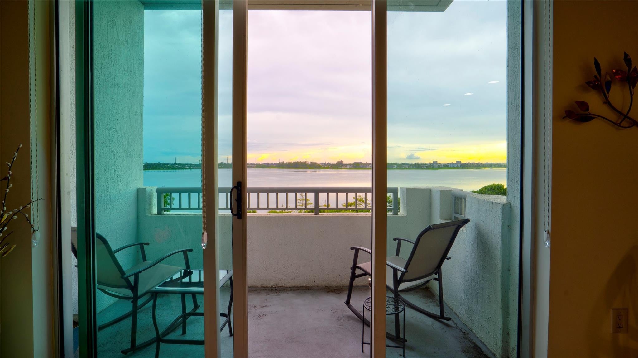 300 S Australian Avenue 408